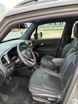 JEEP RENEGADE 1.3 T270 TURBO FLEX S 4X4 AT9 JEEP RENEGADE 1.3 T270 TURBO FLEX S 4X4 AT9